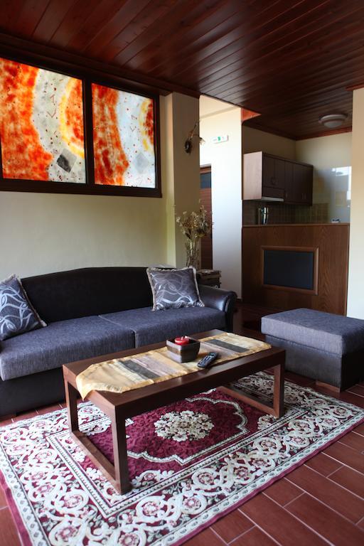 Xenonas Platia Apartman Káto Loutrákion Kültér fotó