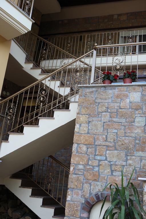 Xenonas Platia Apartman Káto Loutrákion Kültér fotó