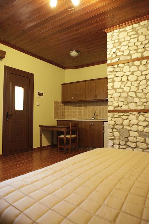 Xenonas Platia Apartman Káto Loutrákion Kültér fotó